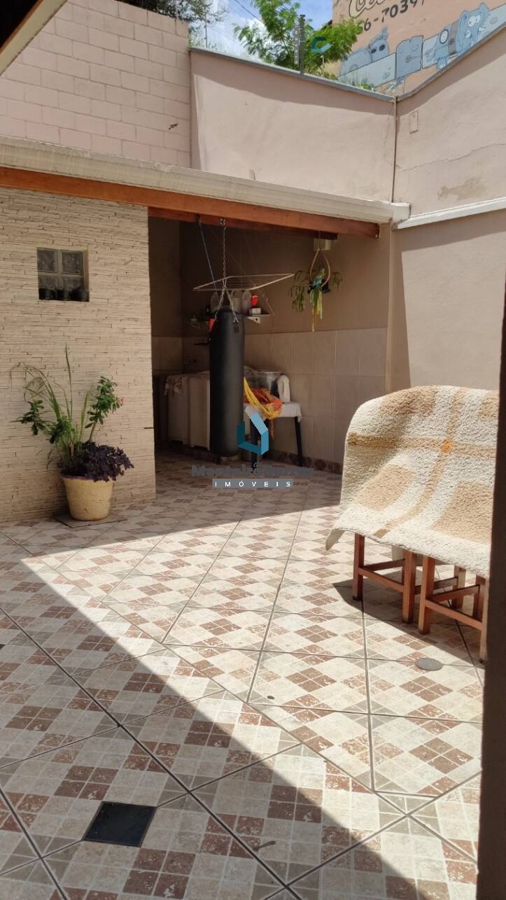 Casa à venda com 3 quartos, 235m² - Foto 21