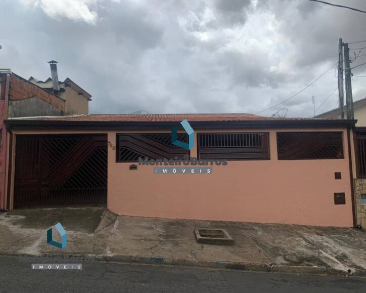 Casa à venda com 3 quartos, 250m² - Foto 2