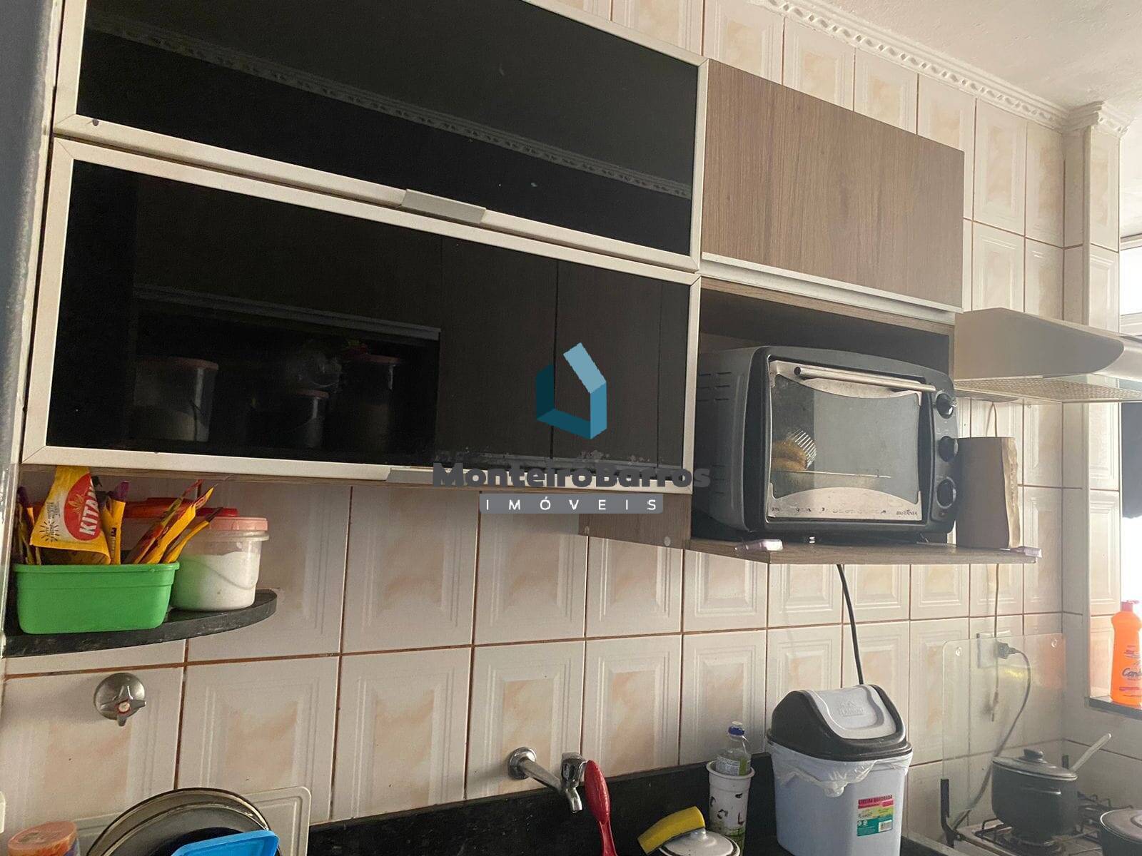 Apartamento à venda com 3 quartos, 75m² - Foto 4