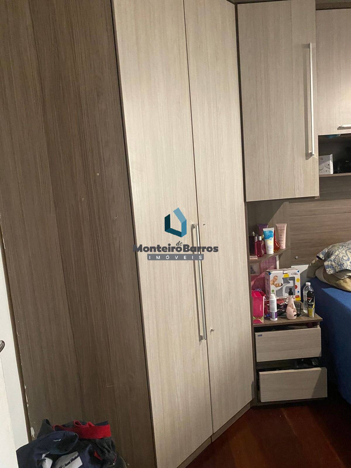 Apartamento à venda com 3 quartos, 75m² - Foto 11