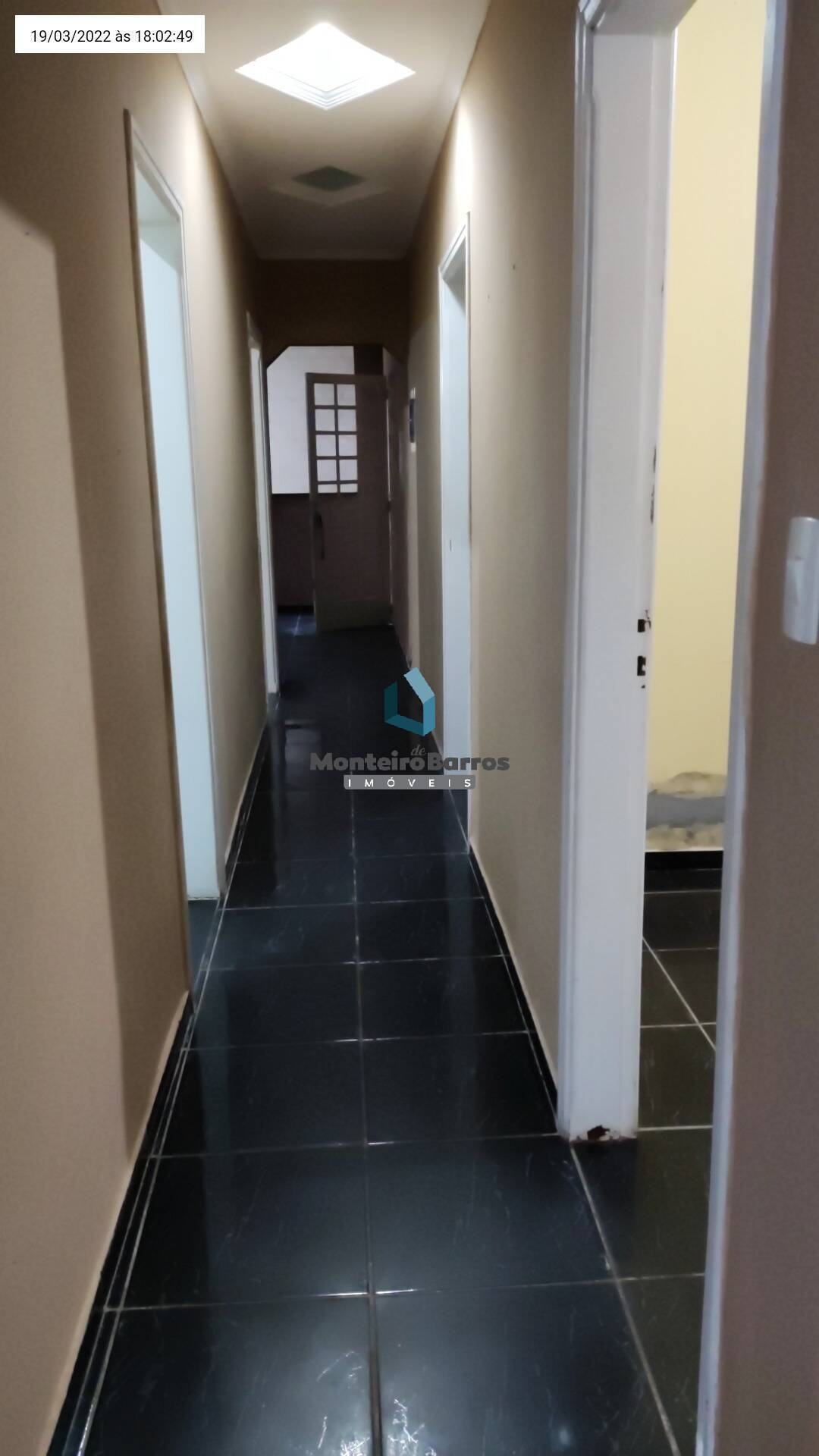 Casa à venda com 3 quartos, 200m² - Foto 7