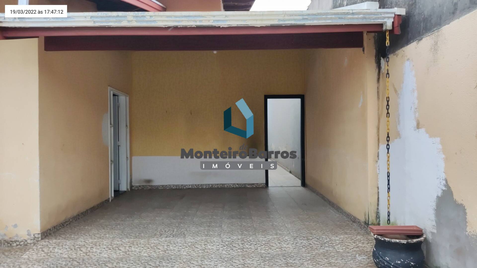 Casa à venda com 3 quartos, 200m² - Foto 2