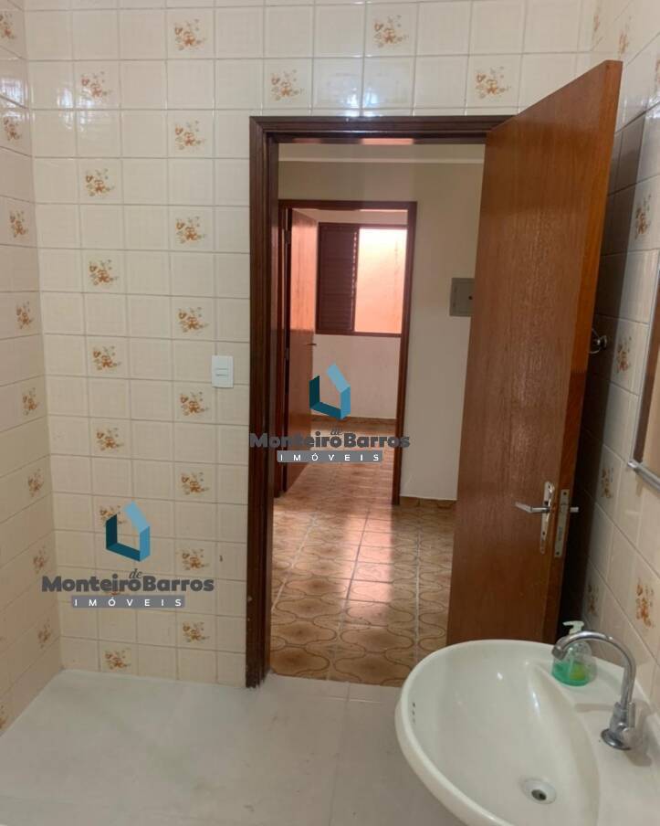 Casa à venda com 3 quartos, 250m² - Foto 15