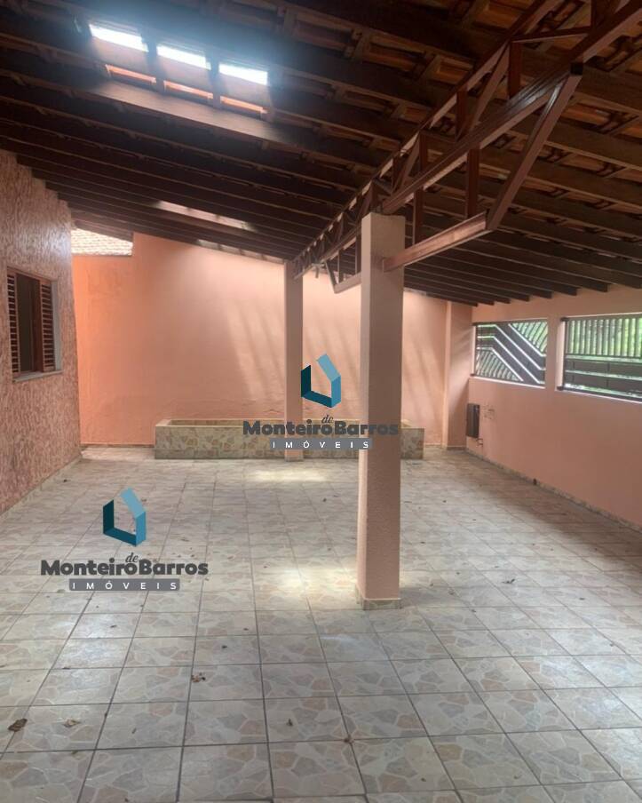 Casa à venda com 3 quartos, 250m² - Foto 25