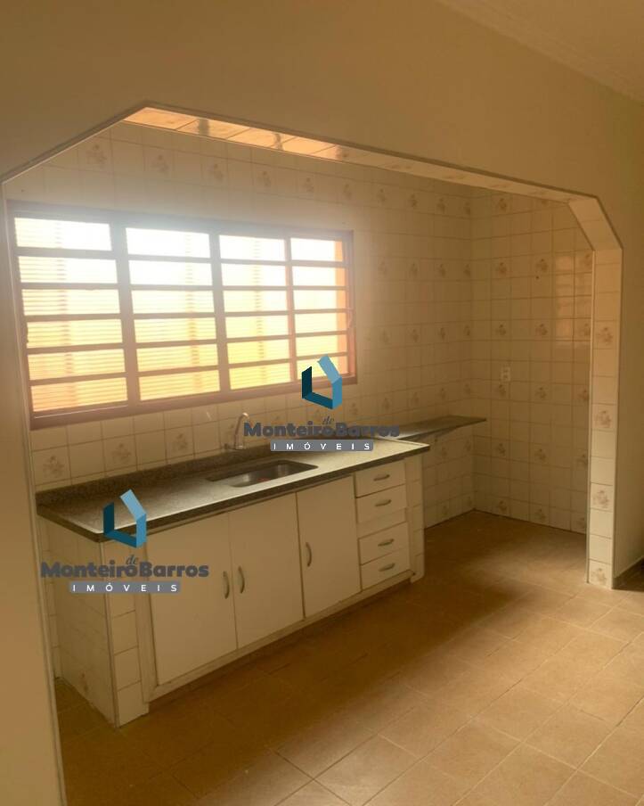 Casa à venda com 3 quartos, 250m² - Foto 37