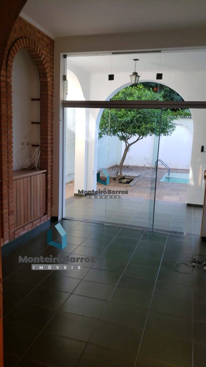 Casa para alugar com 3 quartos, 500m² - Foto 5