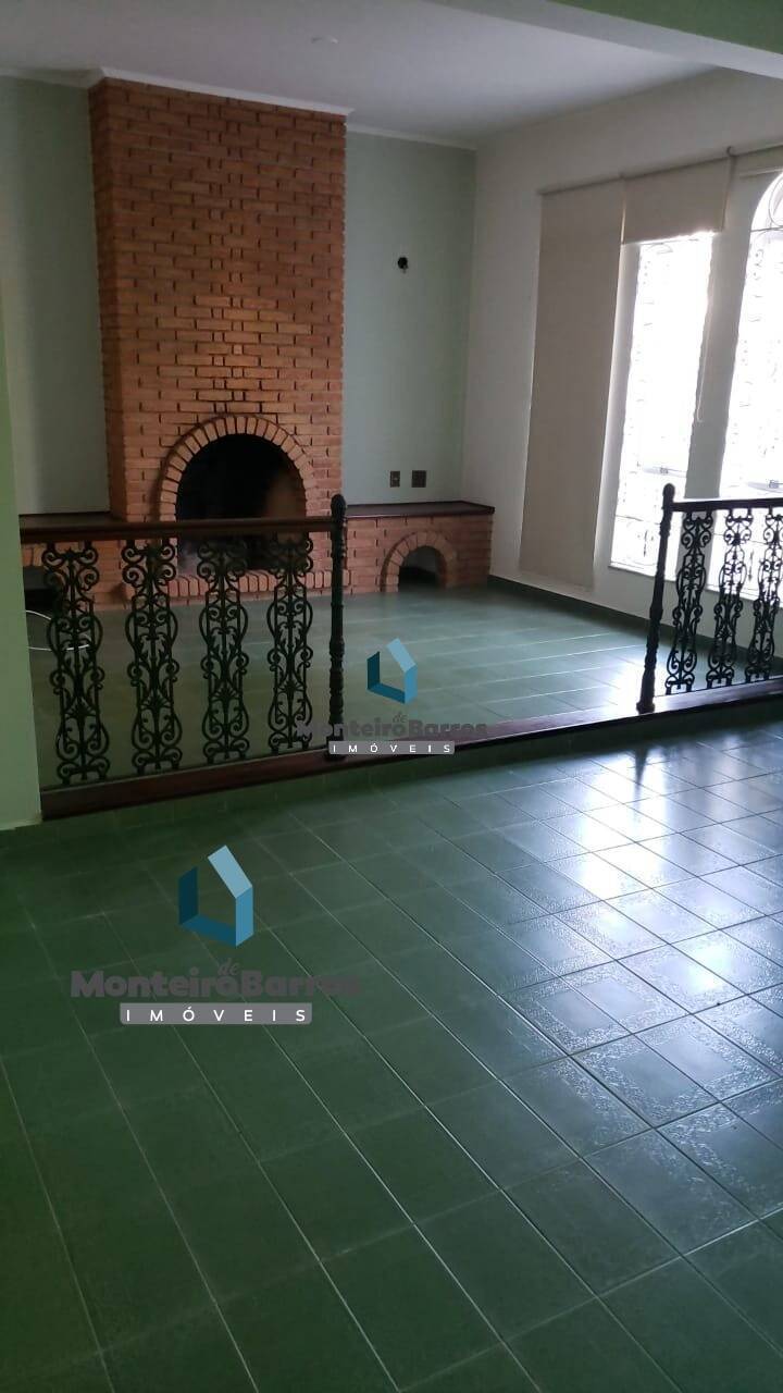 Casa para alugar com 3 quartos, 500m² - Foto 17