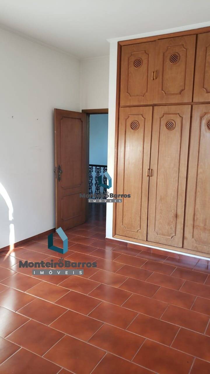 Casa para alugar com 3 quartos, 500m² - Foto 28