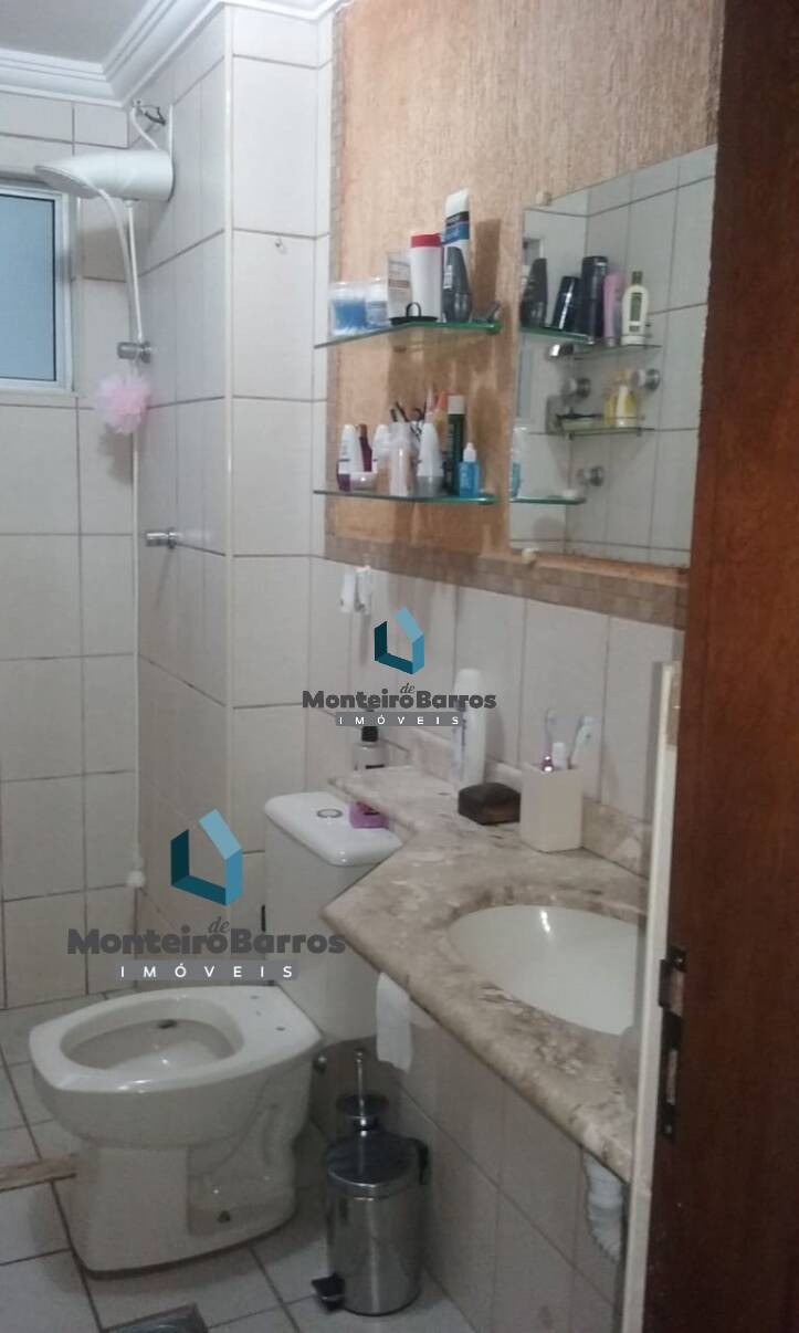 Apartamento à venda com 2 quartos, 75m² - Foto 11