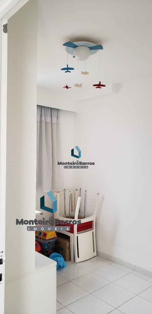 Apartamento à venda com 2 quartos, 70m² - Foto 14