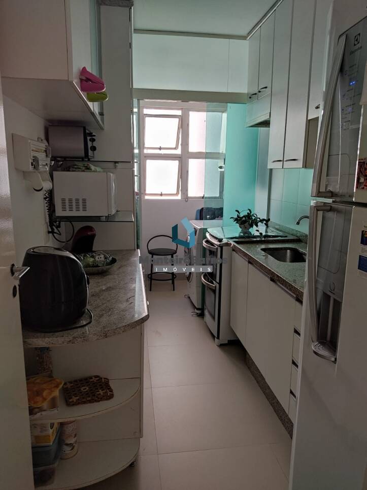 Apartamento à venda com 3 quartos, 67m² - Foto 3