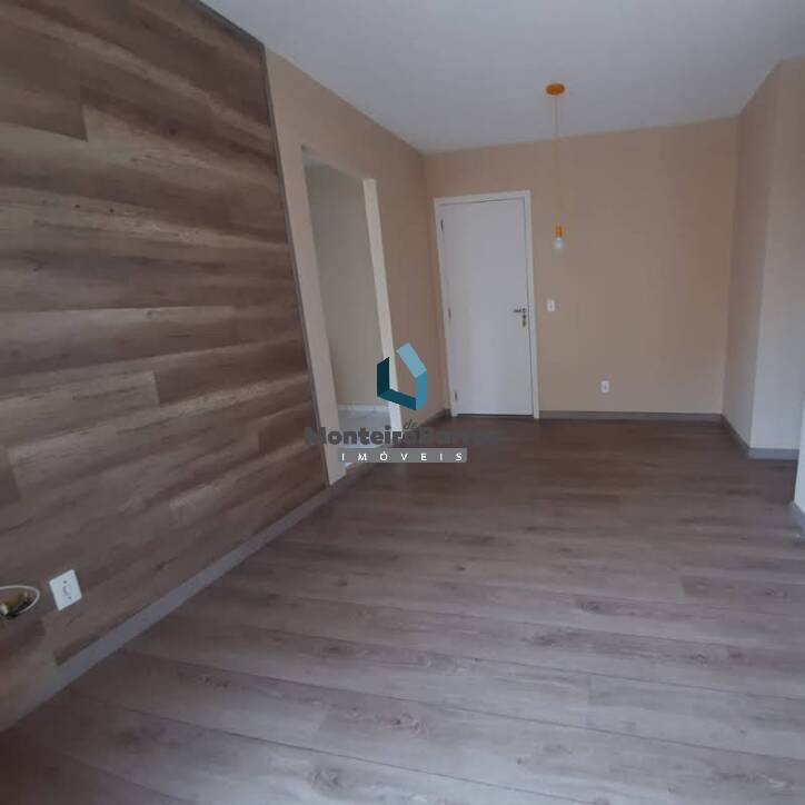 Apartamento à venda com 2 quartos, 45m² - Foto 2