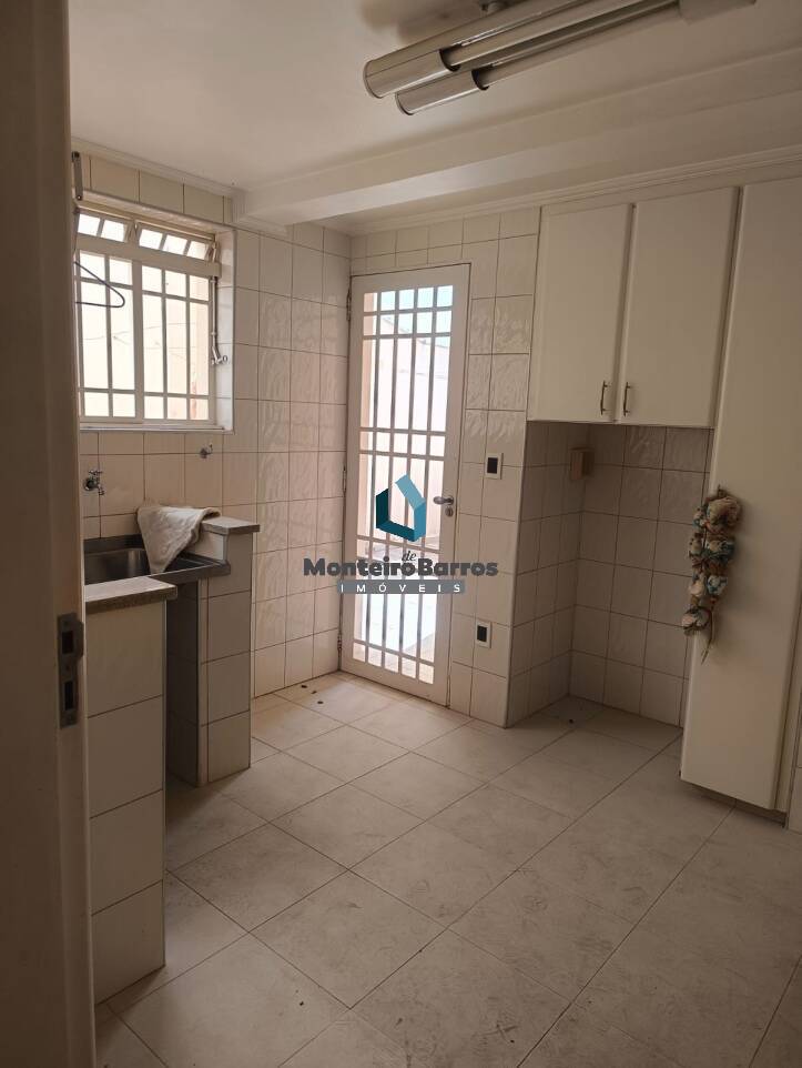 Prédio Inteiro para alugar com 4 quartos, 380m² - Foto 45