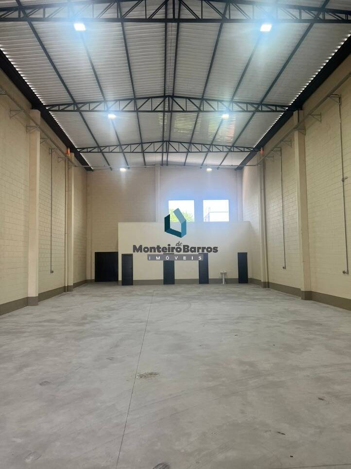 Depósito-Galpão-Armazém para alugar, 567m² - Foto 3