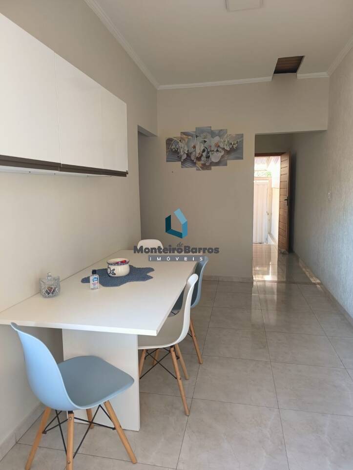 Casa à venda com 7 quartos, 300m² - Foto 11