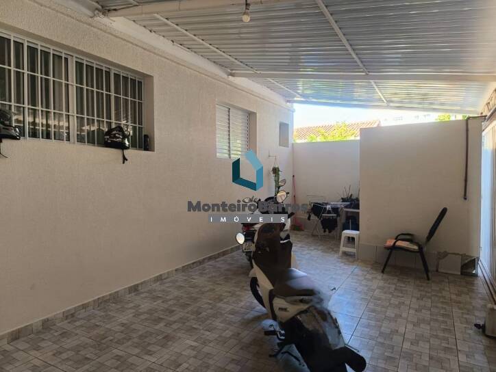 Casa à venda com 7 quartos, 300m² - Foto 12