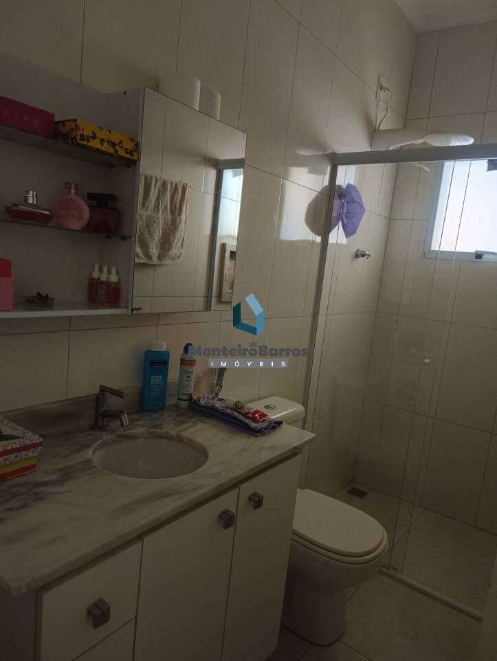 Casa à venda com 7 quartos, 300m² - Foto 17