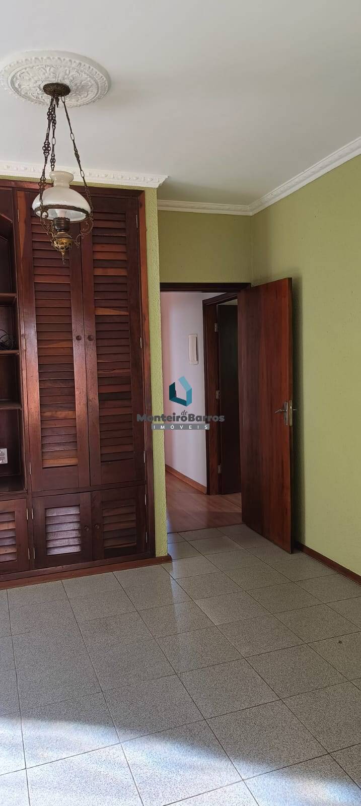 Casa à venda com 3 quartos, 300m² - Foto 5