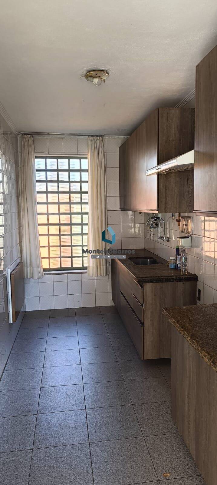 Casa à venda com 3 quartos, 300m² - Foto 19