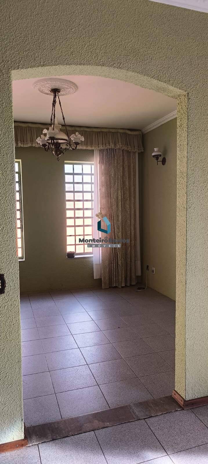 Casa à venda com 3 quartos, 300m² - Foto 6