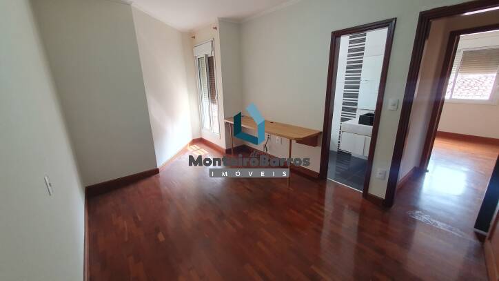 Casa à venda com 4 quartos, 290m² - Foto 7