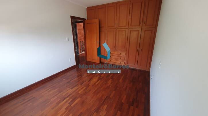 Casa à venda com 4 quartos, 290m² - Foto 17