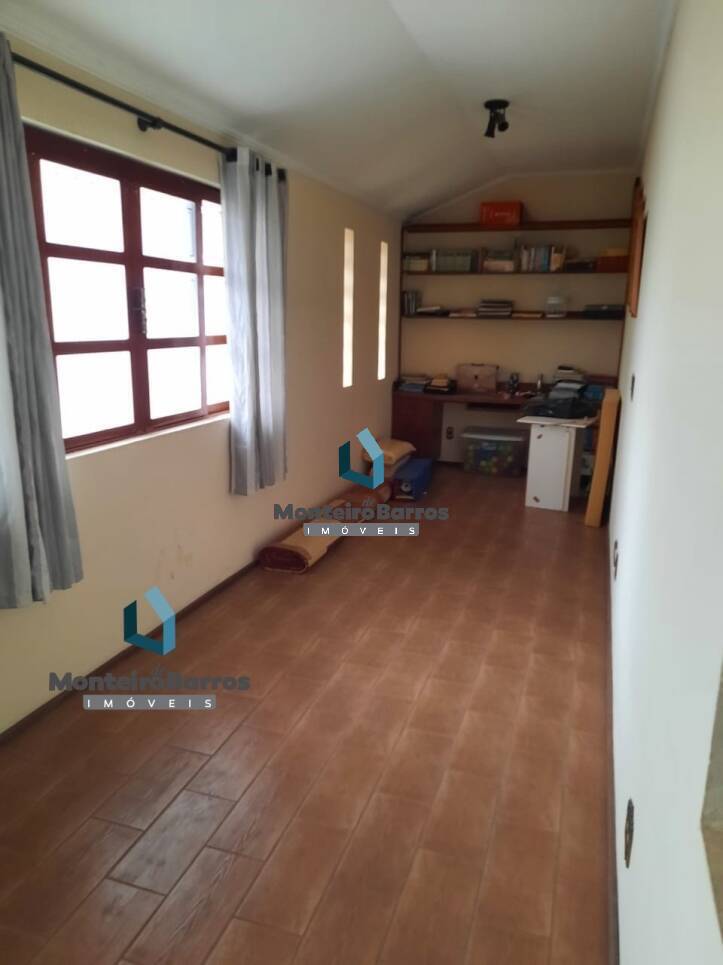 Casa à venda com 4 quartos, 395m² - Foto 7